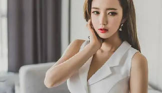 一个人在线观看www高清真实处破女刚成年免费看-一本色道久久88综合亚洲精品:污污的三级视频网站软件